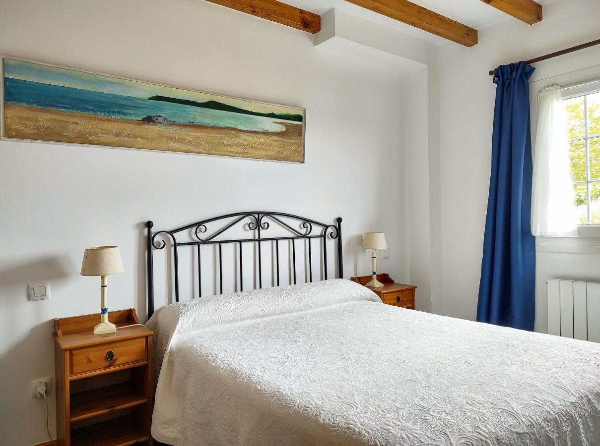 Apartamentos Corona Комилас Екстериор снимка